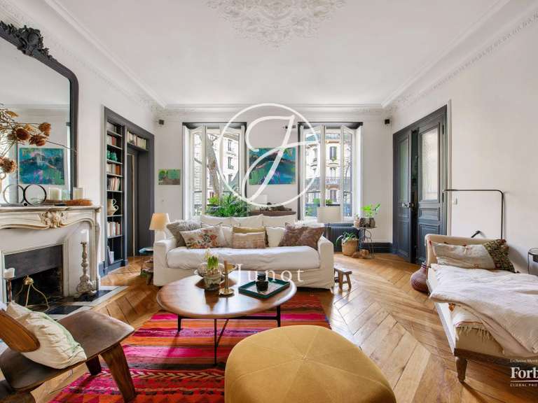 Appartement Paris 9e - 4 chambres - 123m²