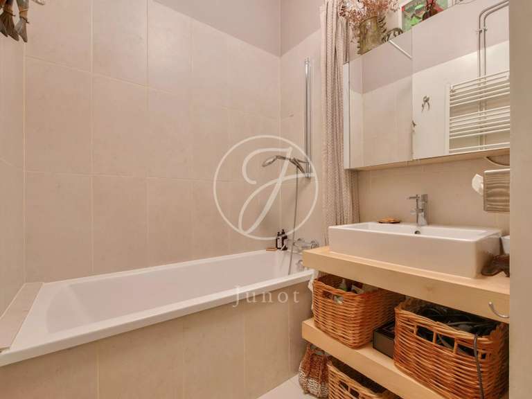 Appartement Paris 9e - 4 chambres - 123m²