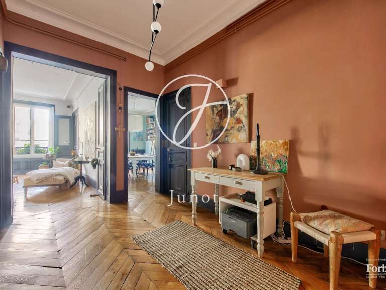 Appartement Paris 9e - 4 chambres - 123m²