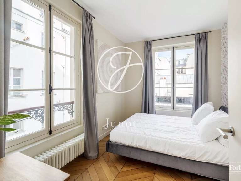 Appartement Paris 9e - 3 chambres - 97m²