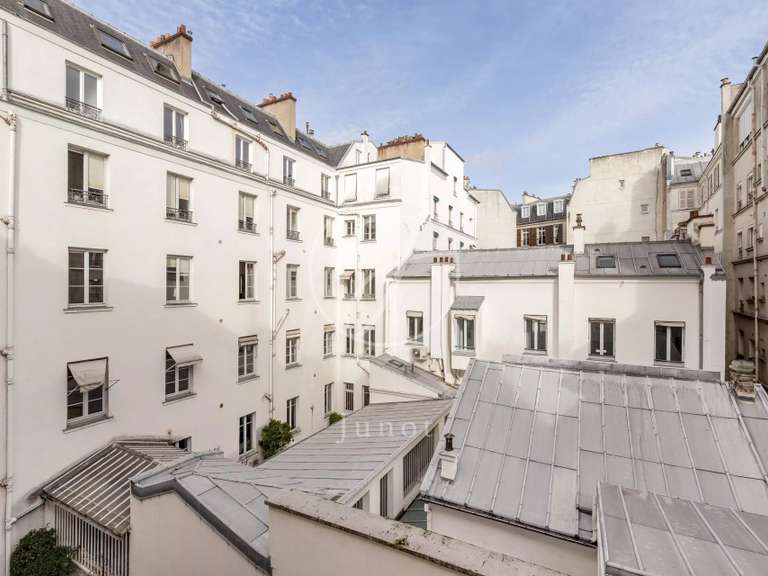 Appartement Paris 9e - 3 chambres - 97m²