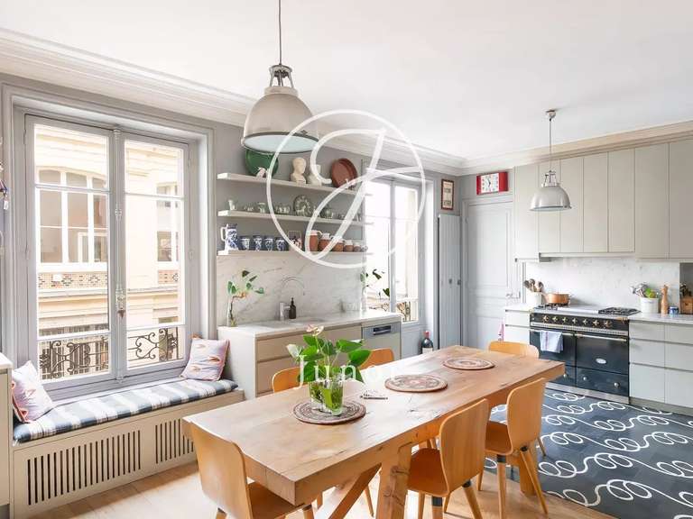 Appartement Paris 9e - 4 chambres - 166m²
