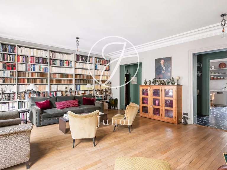 Appartement Paris 9e - 4 chambres - 166m²