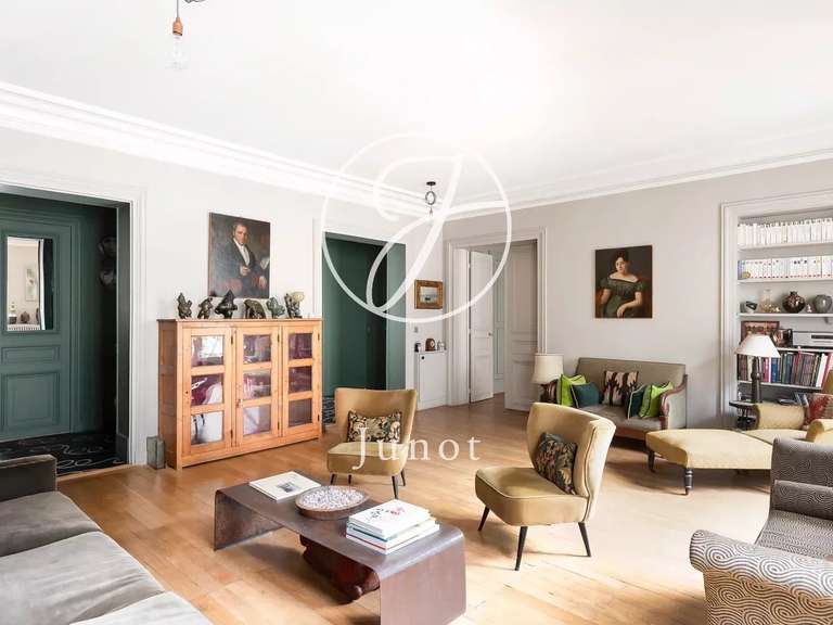 Appartement Paris 9e - 4 chambres - 166m²
