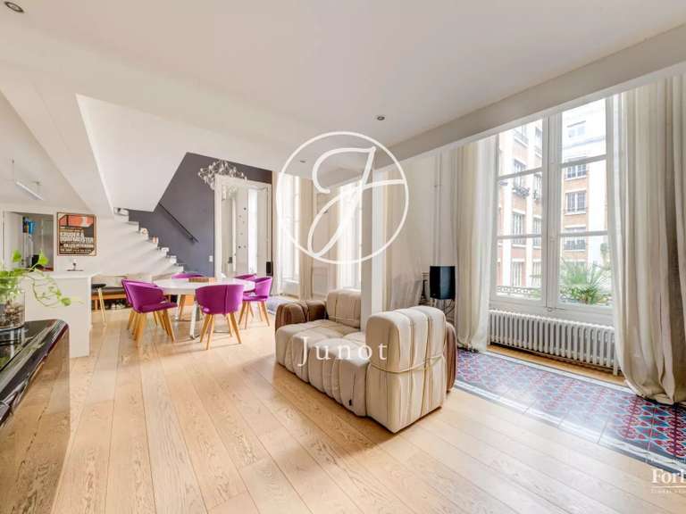 Appartement Paris 9e - 3 chambres - 128m²