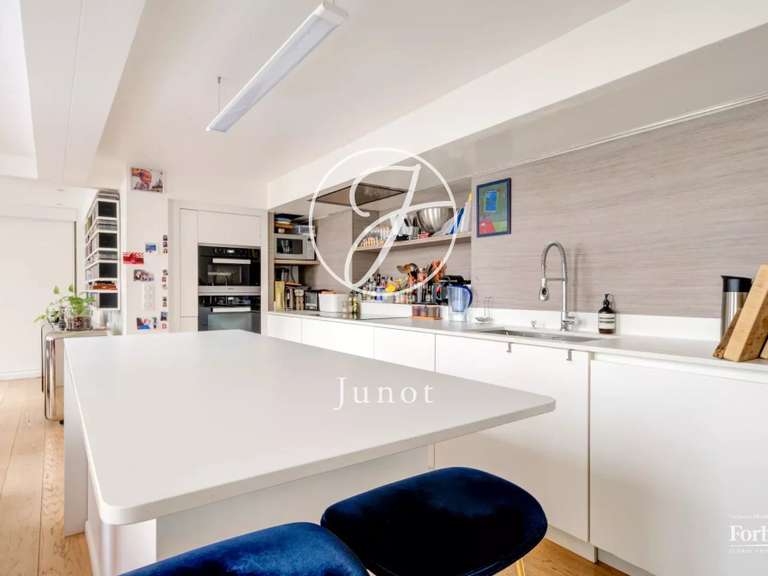 Appartement Paris 9e - 3 chambres - 128m²