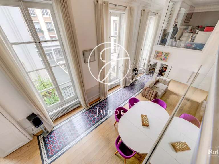 Appartement Paris 9e - 3 chambres - 128m²