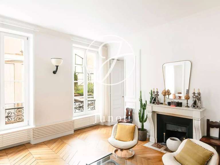 Appartement Paris 9e - 2 chambres - 74m²