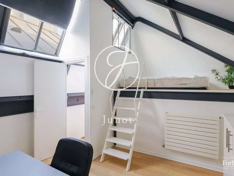 Appartement Paris 9e - 2 chambres - 80m²