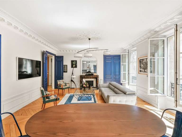 Appartement Paris 9e - 3 chambres - 152m²
