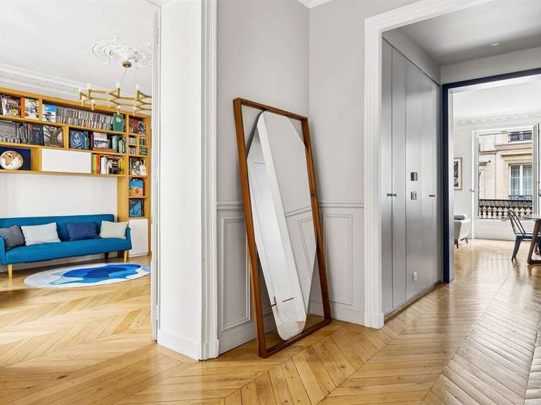 Appartement Paris 9e - 3 chambres - 152m²