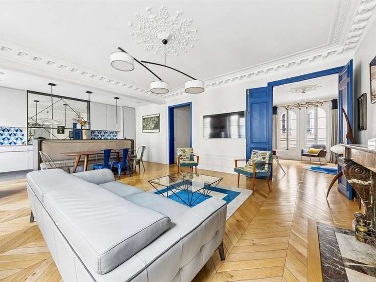 Appartement Paris 9e - 3 chambres - 152m²
