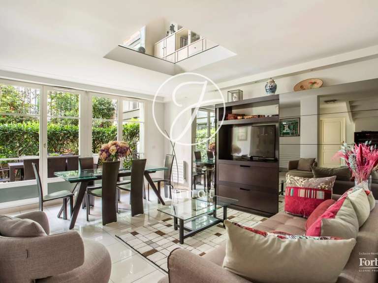 Appartement Paris 9e - 4 chambres - 159m²