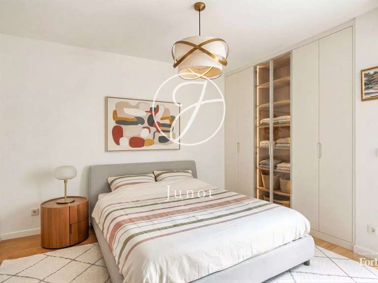 Appartement Paris 9e - 4 chambres - 159m²