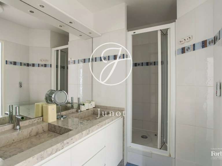 Appartement Paris 9e - 4 chambres - 159m²