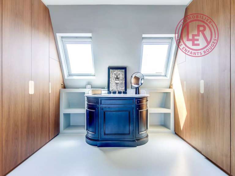 Appartement Paris 9e - 2 chambres - 132m²