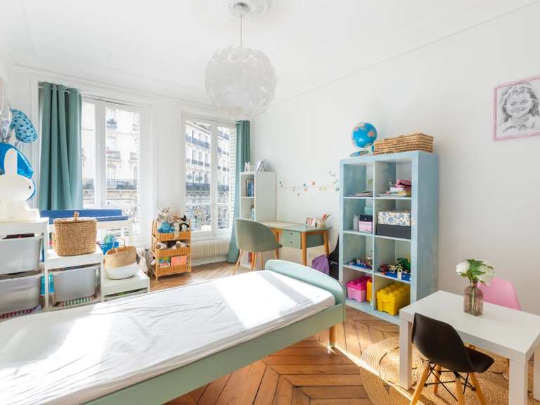 Appartement Paris 9e - 3 chambres - 106m²