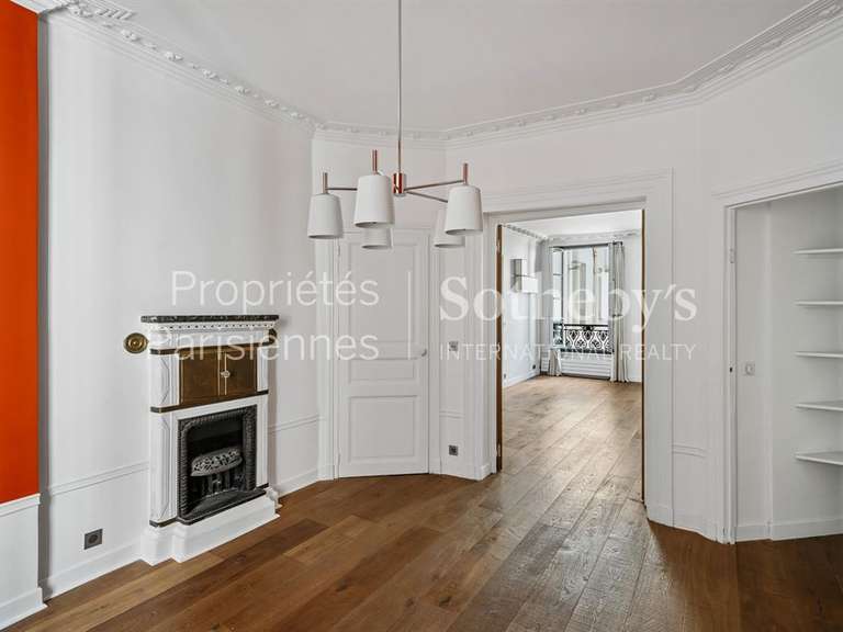 Appartement Paris 9e - 3 chambres - 122m²