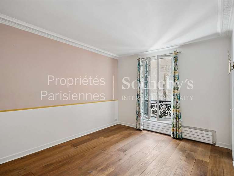 Appartement Paris 9e - 3 chambres - 122m²