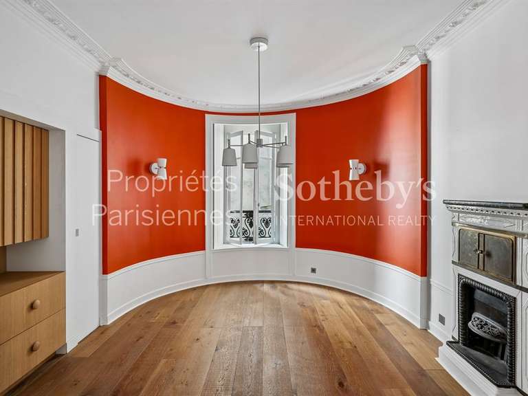 Appartement Paris 9e - 3 chambres - 122m²
