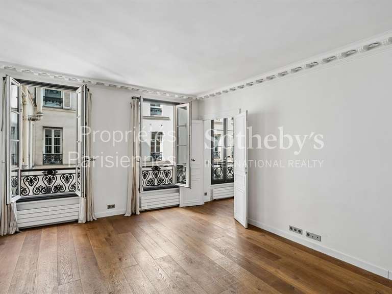 Appartement Paris 9e - 3 chambres - 122m²