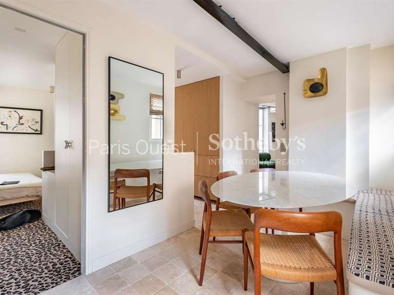 Appartement Paris 9e - 2 chambres - 75m²