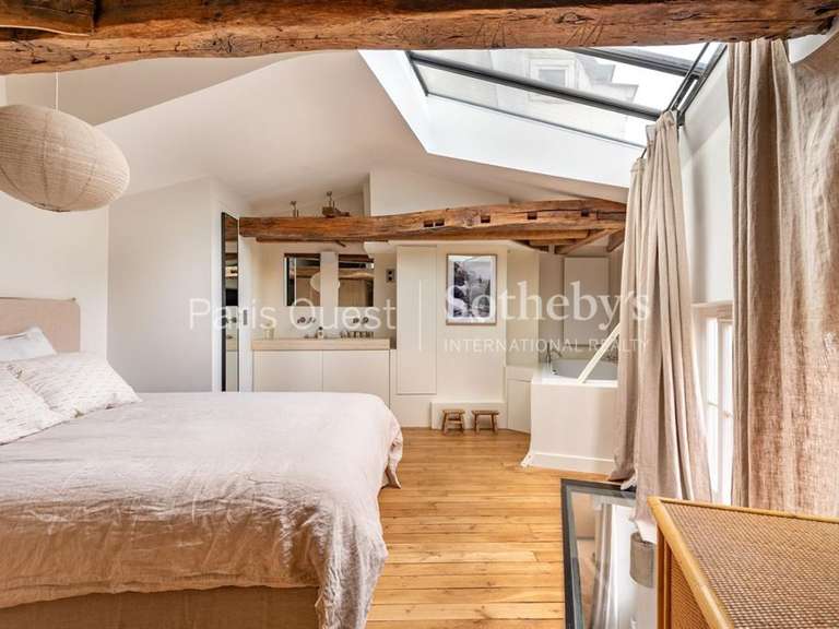 Appartement Paris 9e - 2 chambres - 75m²