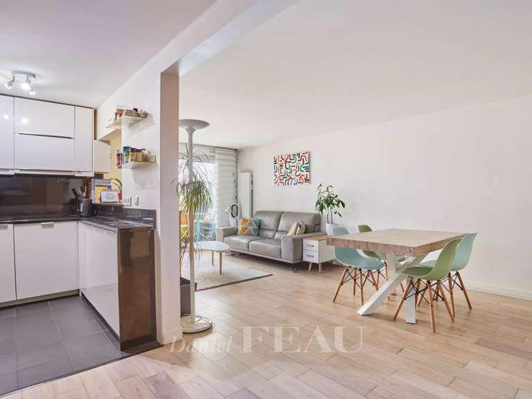 Appartement Paris 9e - 3 chambres - 84m²