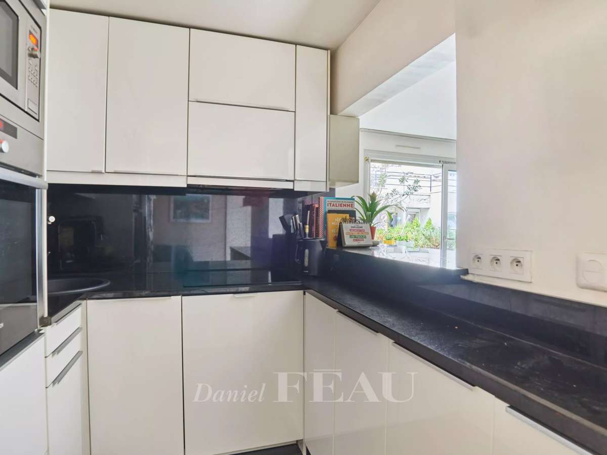 Apartment Paris 9e