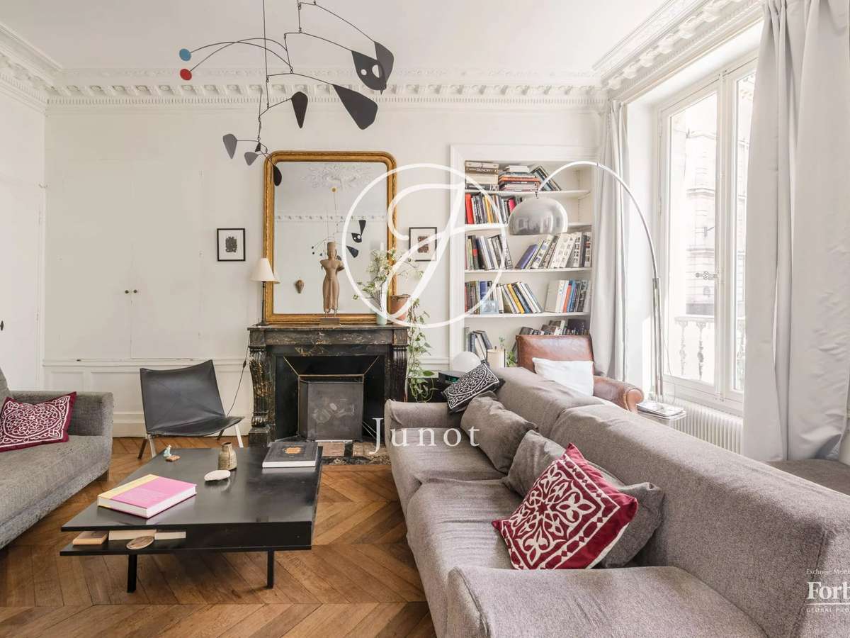Apartment Paris 9e