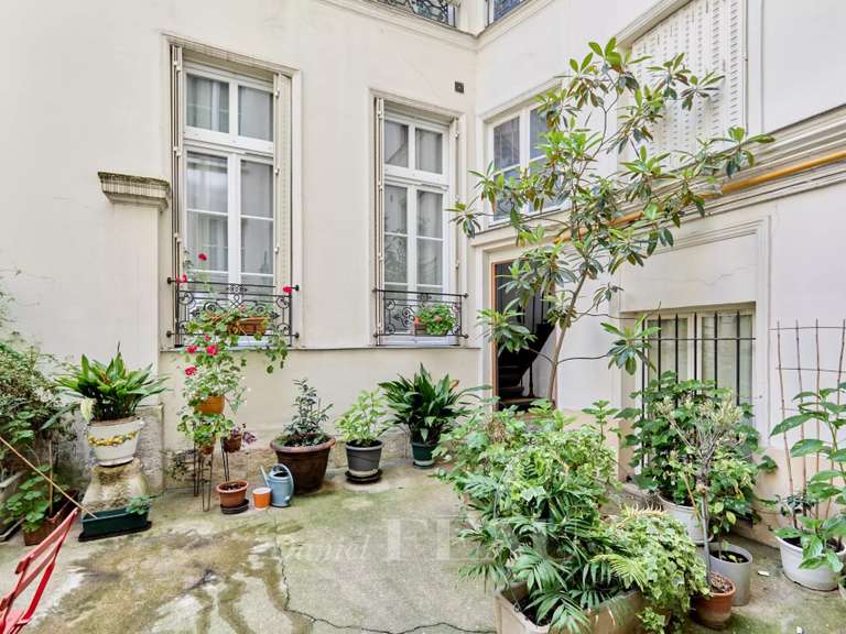 Appartement Paris 9e - 1 chambre - 54m²