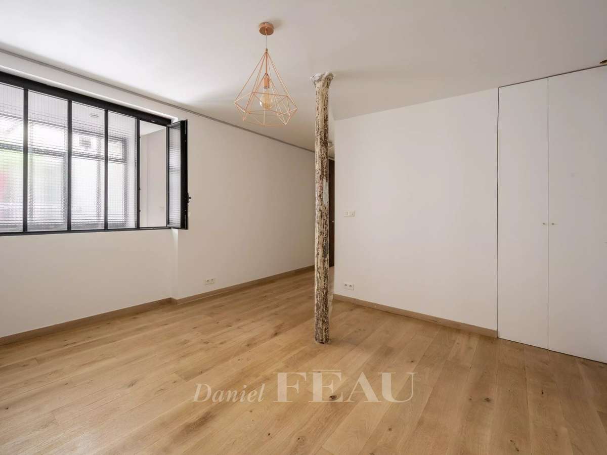 Apartment Paris 9e
