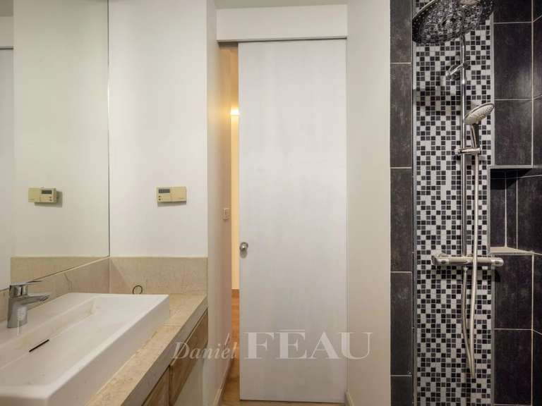 Appartement Paris 9e - 3 chambres - 275m²