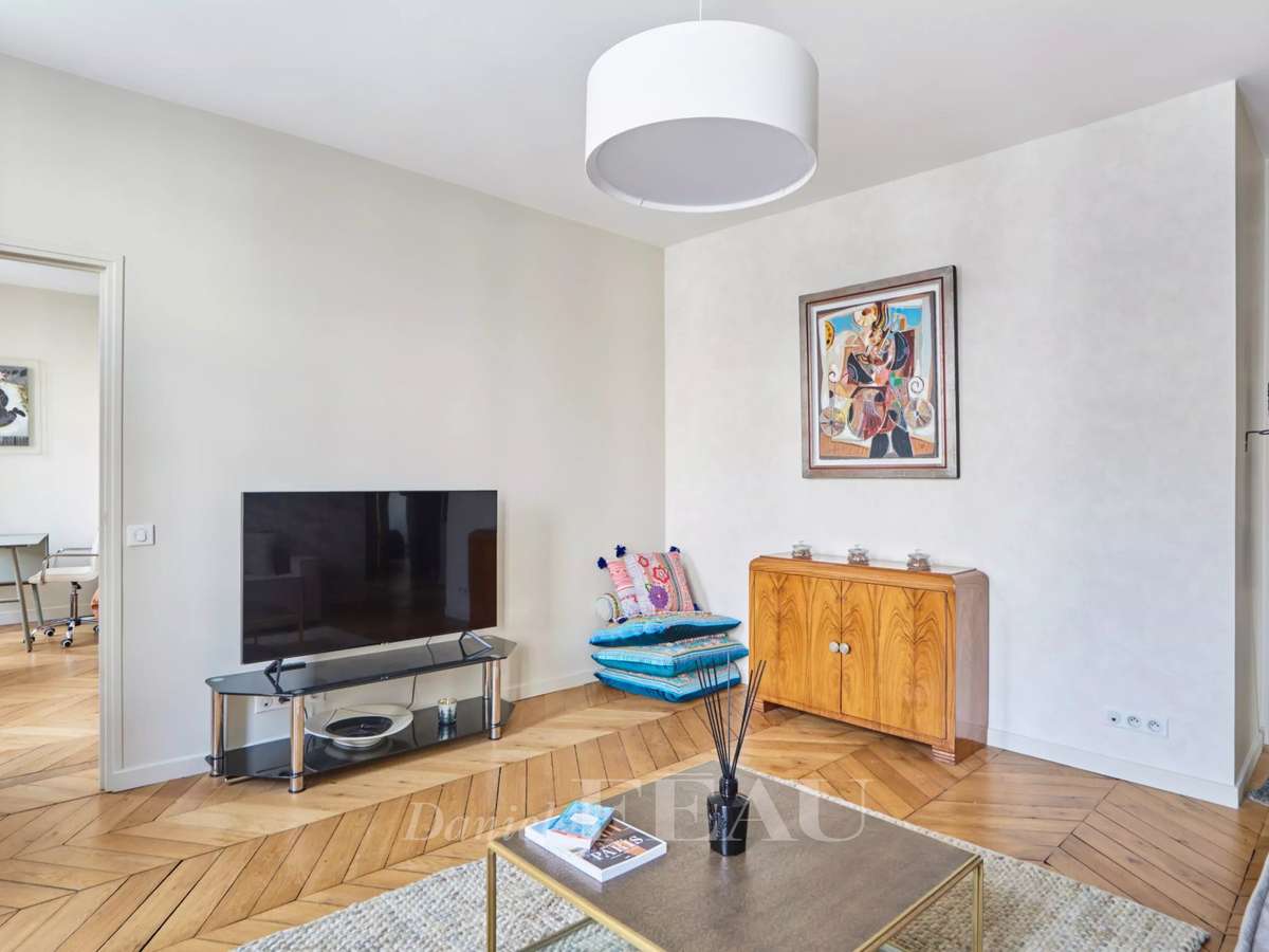 Apartment Paris 9e