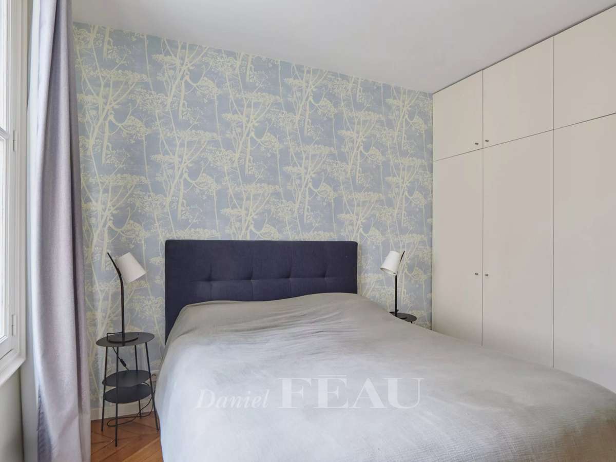 Apartment Paris 9e