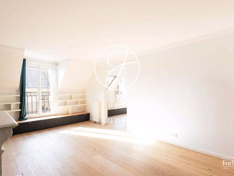 Appartement Paris 9e - 5 chambres - 108m²