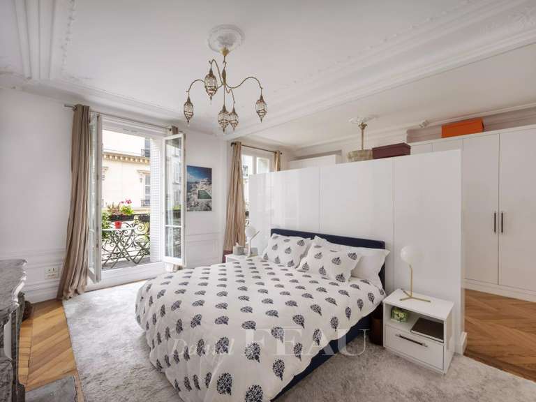 Appartement Paris 9e - 3 chambres - 192m²