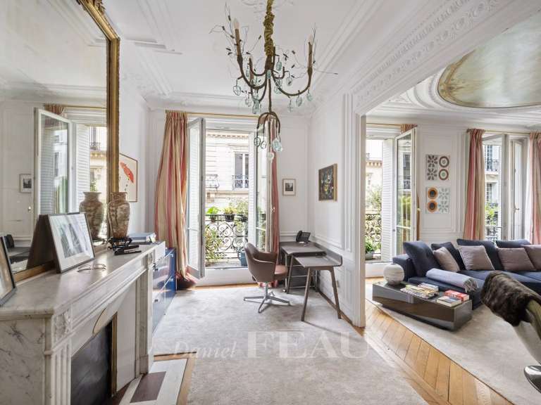 Appartement Paris 9e - 3 chambres - 192m²