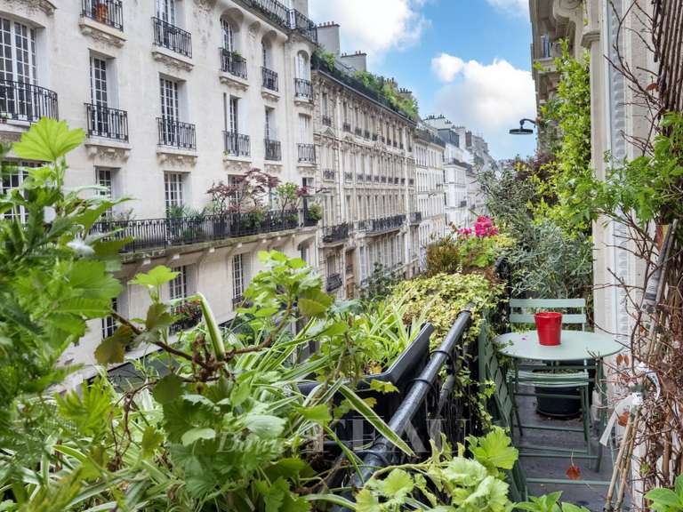 Appartement Paris 9e - 3 chambres - 192m²