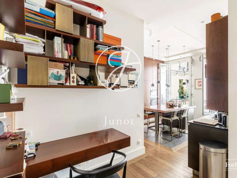 Appartement Paris 9e - 1 chambre - 69m²