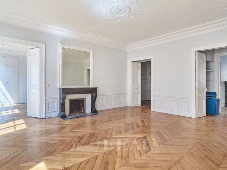 Appartement Paris 9e - 4 chambres - 144m²