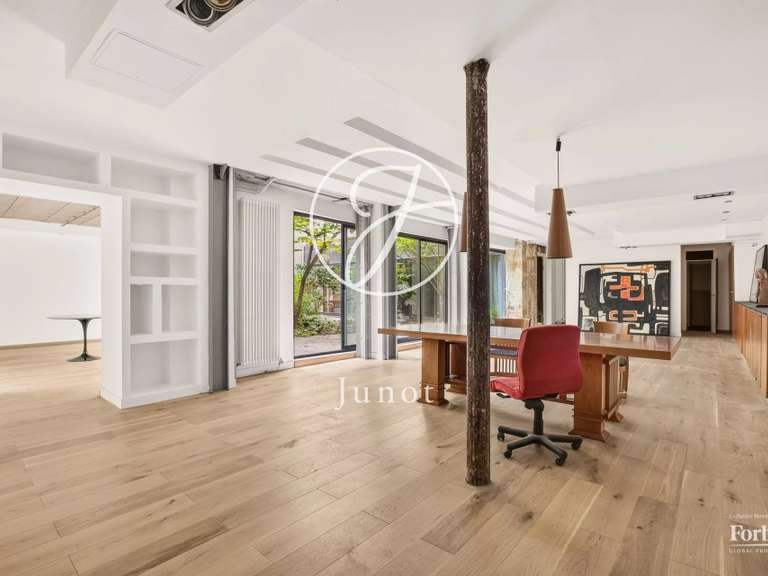 Appartement Paris 9e - 3 chambres - 210m²