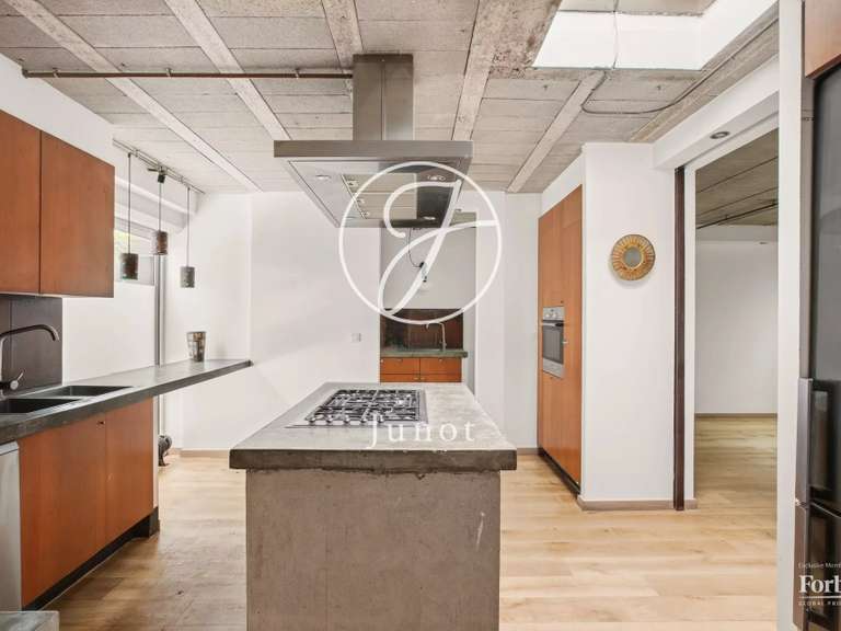 Appartement Paris 9e - 3 chambres - 210m²