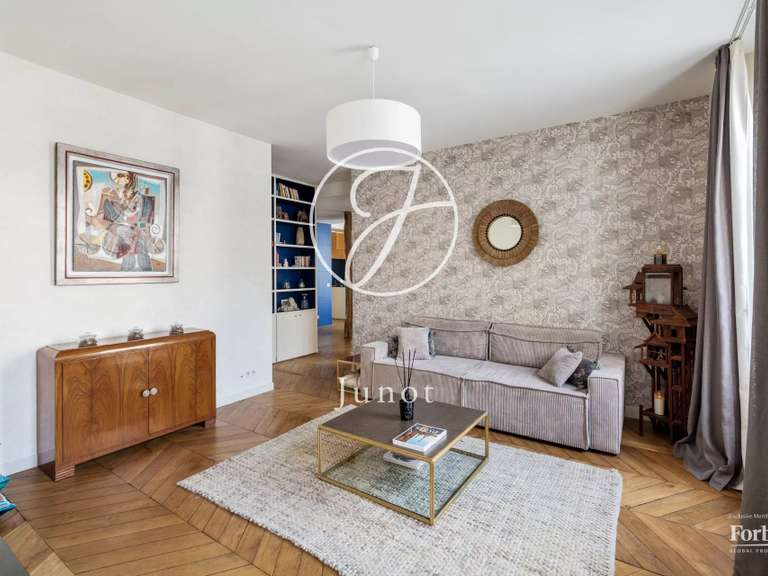 Appartement Paris 9e - 3 chambres - 97m²