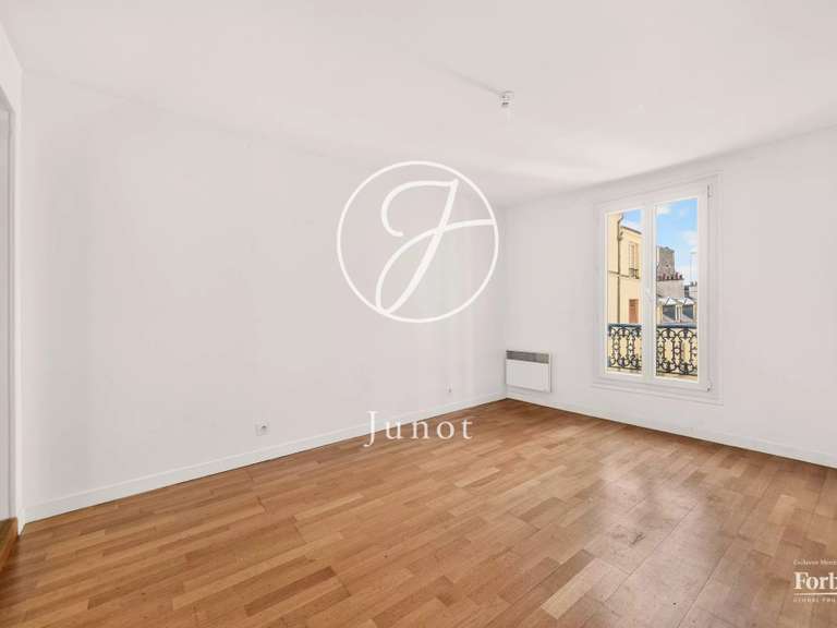 Appartement Paris 9e - 3 chambres - 83m²