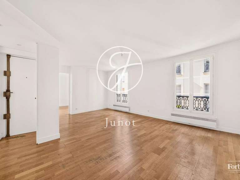 Appartement Paris 9e - 3 chambres - 83m²