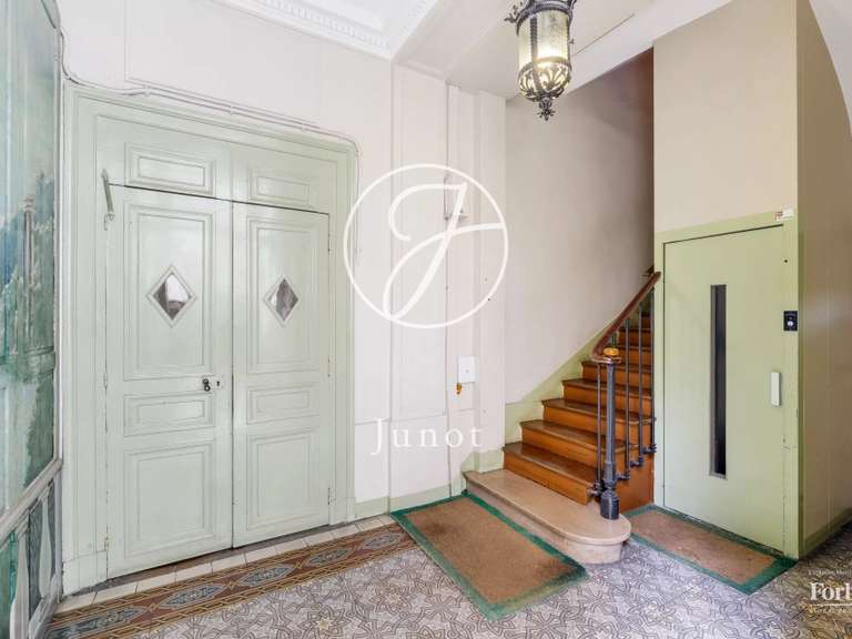 Appartement Paris 9e - 5 chambres - 193m²