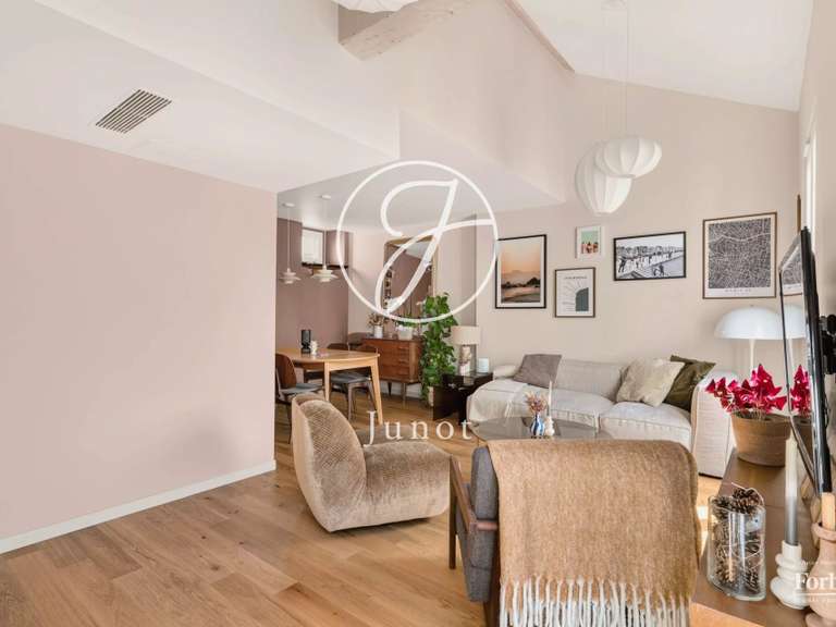 Appartement Paris 9e - 2 chambres - 80m²