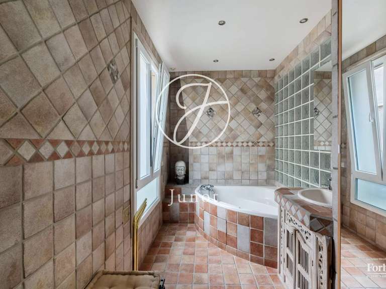 Appartement Paris 9e - 3 chambres - 153m²