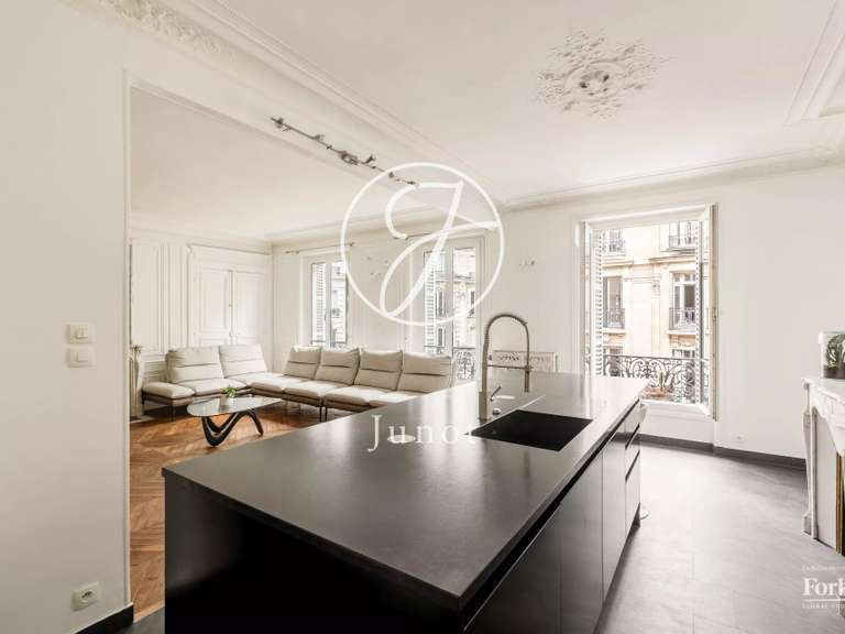 Appartement Paris 9e - 3 chambres - 153m²